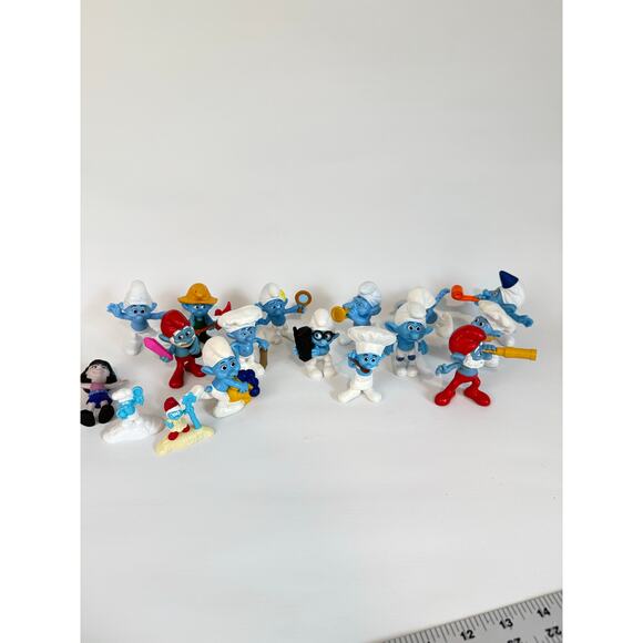 Set of 17 Smurfs Figures 3" Tall Includes Papa, Chef, Brainy, Panicky - Picture 3 of 12